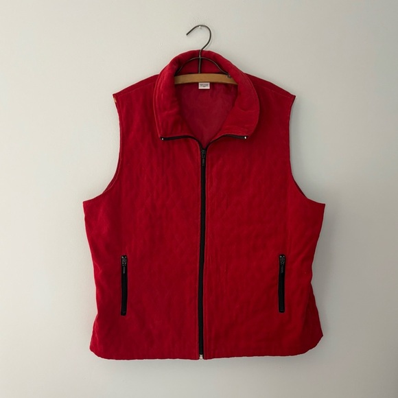 Alia Petites Women’s 14P Red Quilted Vest with Black Zipper - Picture 1 of 6